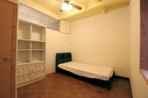 Room101 ベッド & シェルフ 【神戸シェアハウス和楽居ガーデン】